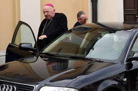 ksiądz i audi